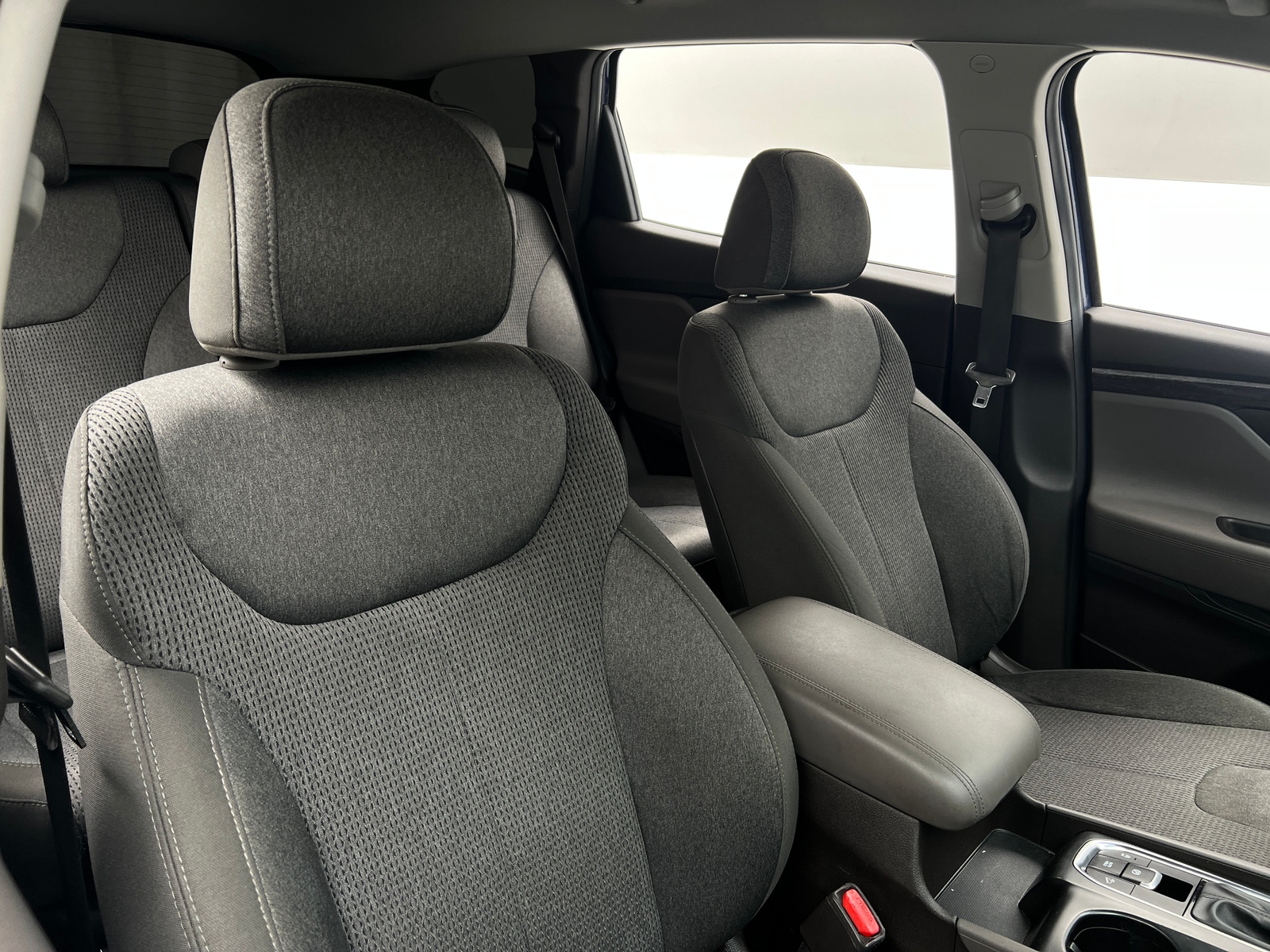 Thumbnail: 2019 Hyundai Santa Fe - 2