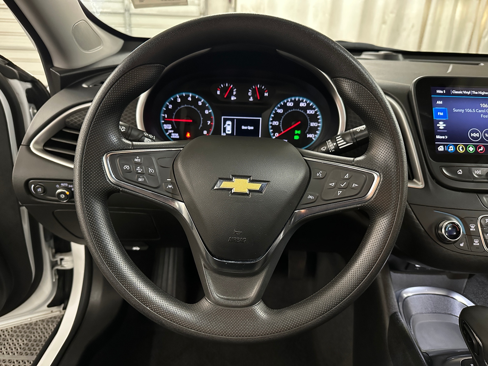 Thumbnail: 2024 Chevrolet Malibu - 5