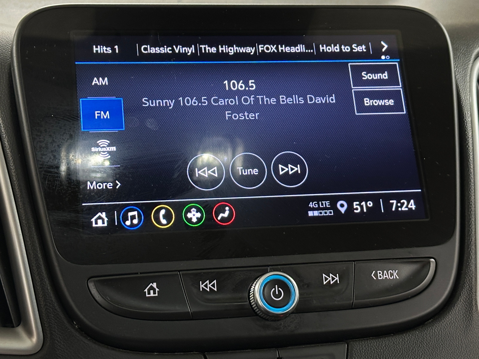 Thumbnail: 2024 Chevrolet Malibu - 4