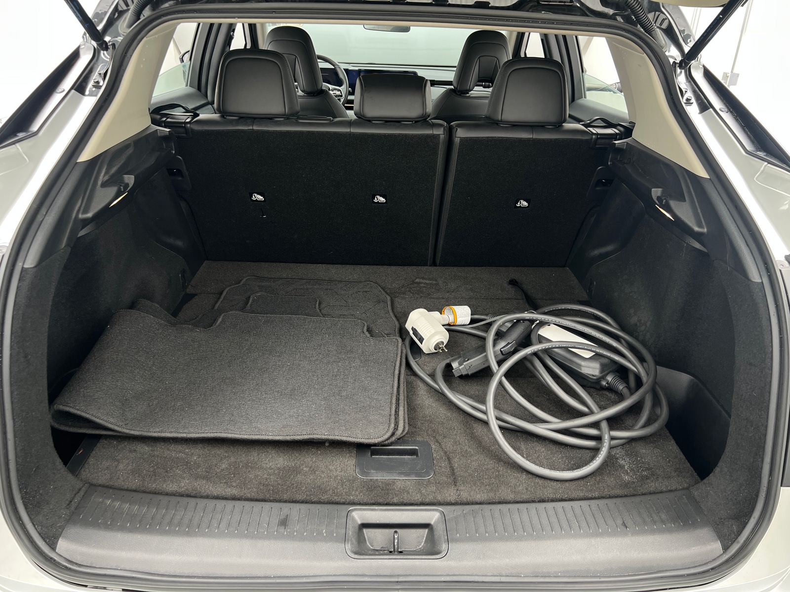 Thumbnail: 2023 Nissan Ariya - 6