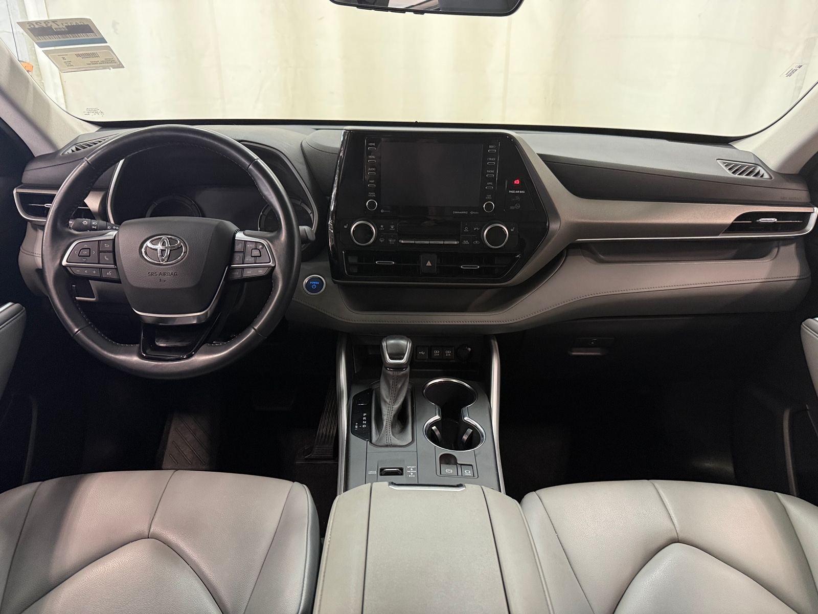 Thumbnail: 2020 Toyota Highlander - 2