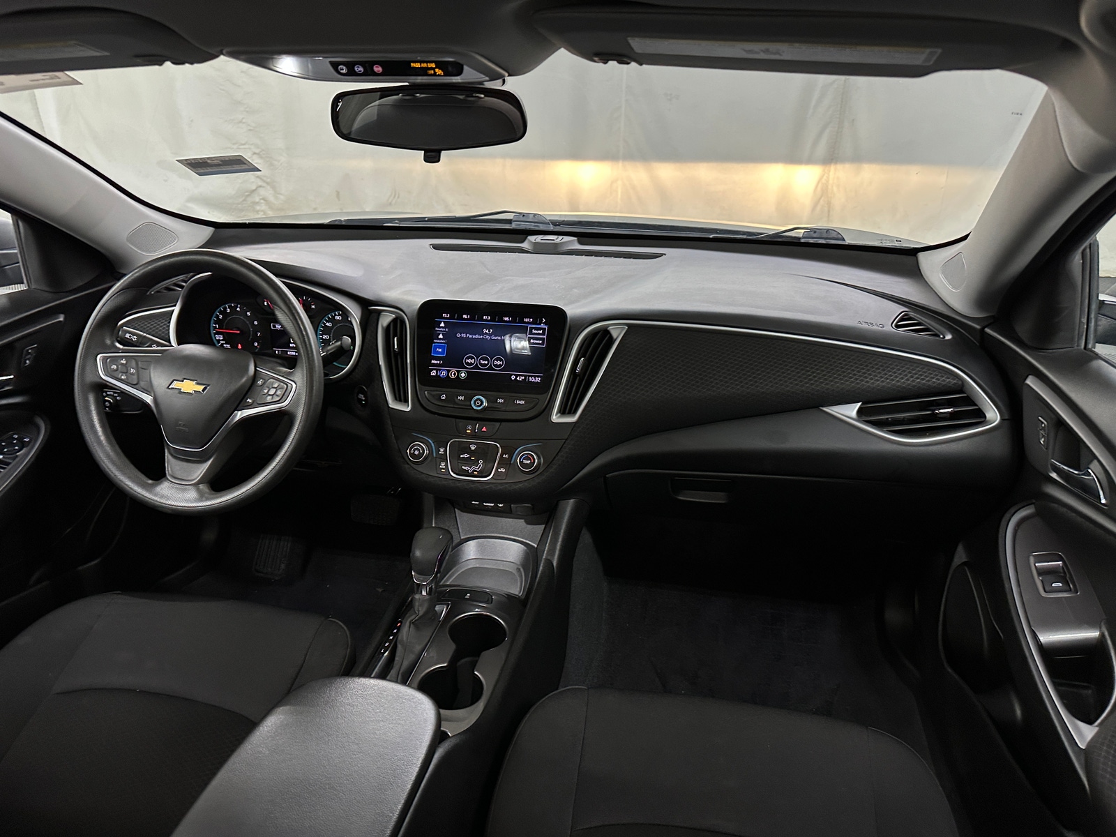 Thumbnail: 2022 Chevrolet Malibu - 3