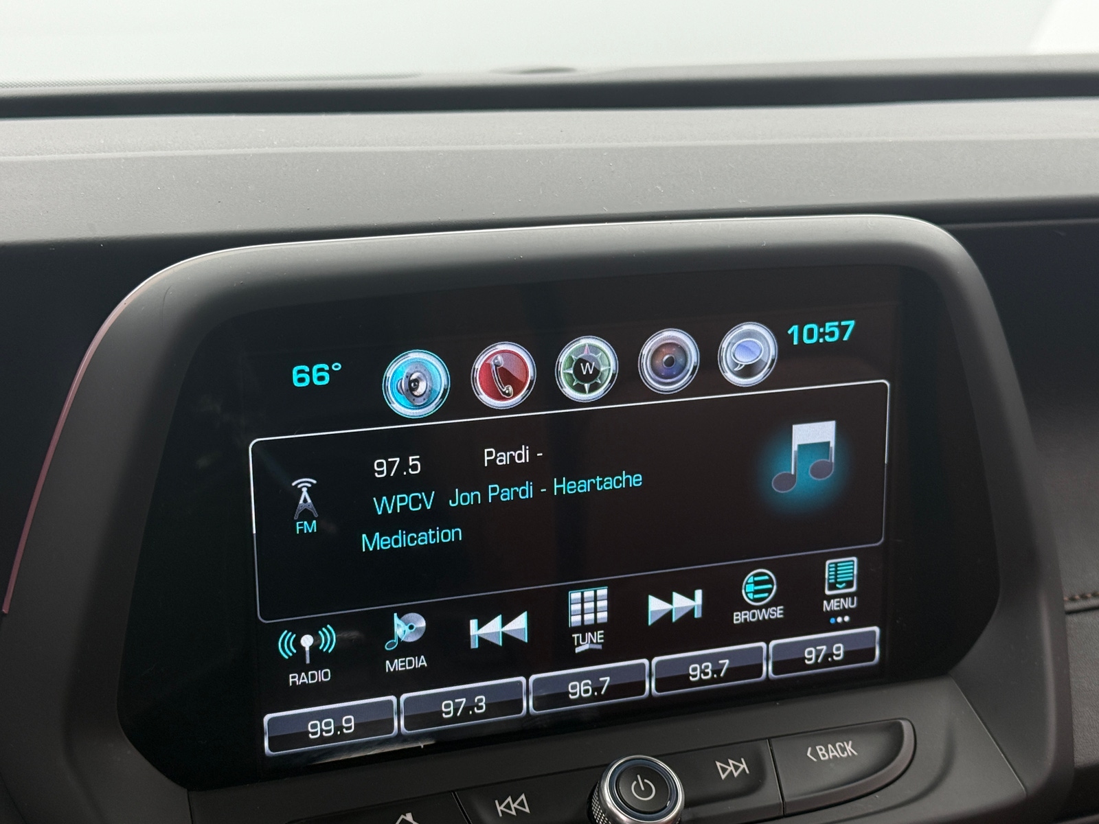 Thumbnail: 2017 Chevrolet Camaro - 2