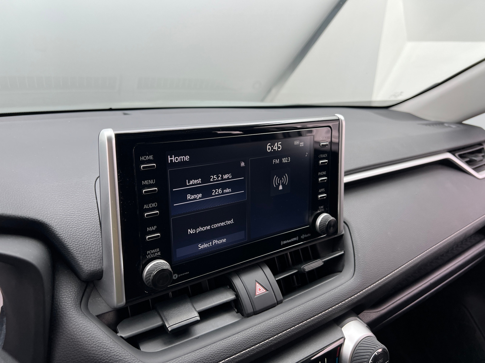 Thumbnail: 2021 Toyota RAV4 - 4