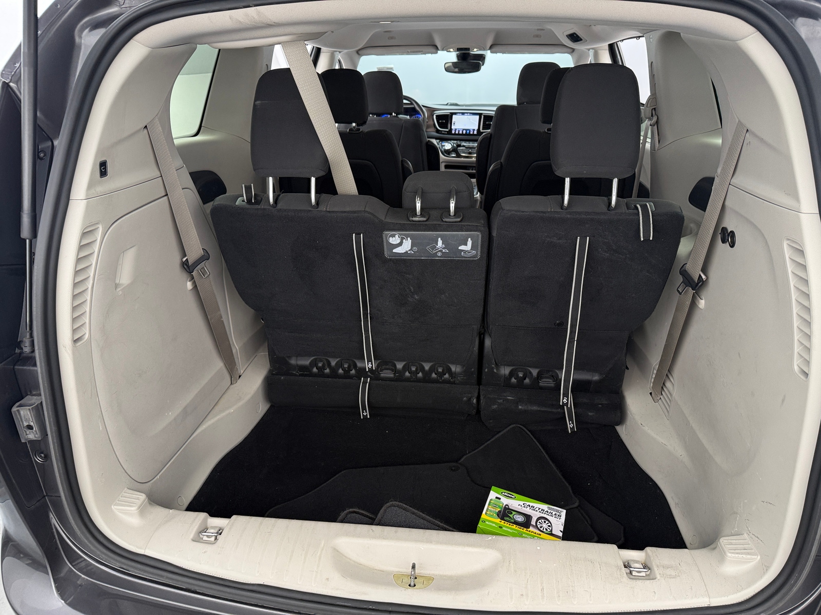 Thumbnail: 2019 Chrysler Pacifica - 7