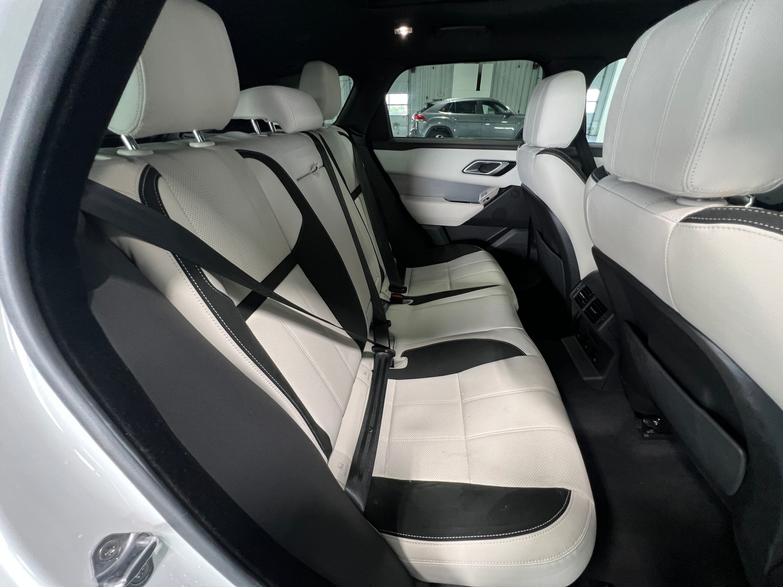 Thumbnail: 2021 Land Rover Range Rover Velar - 5