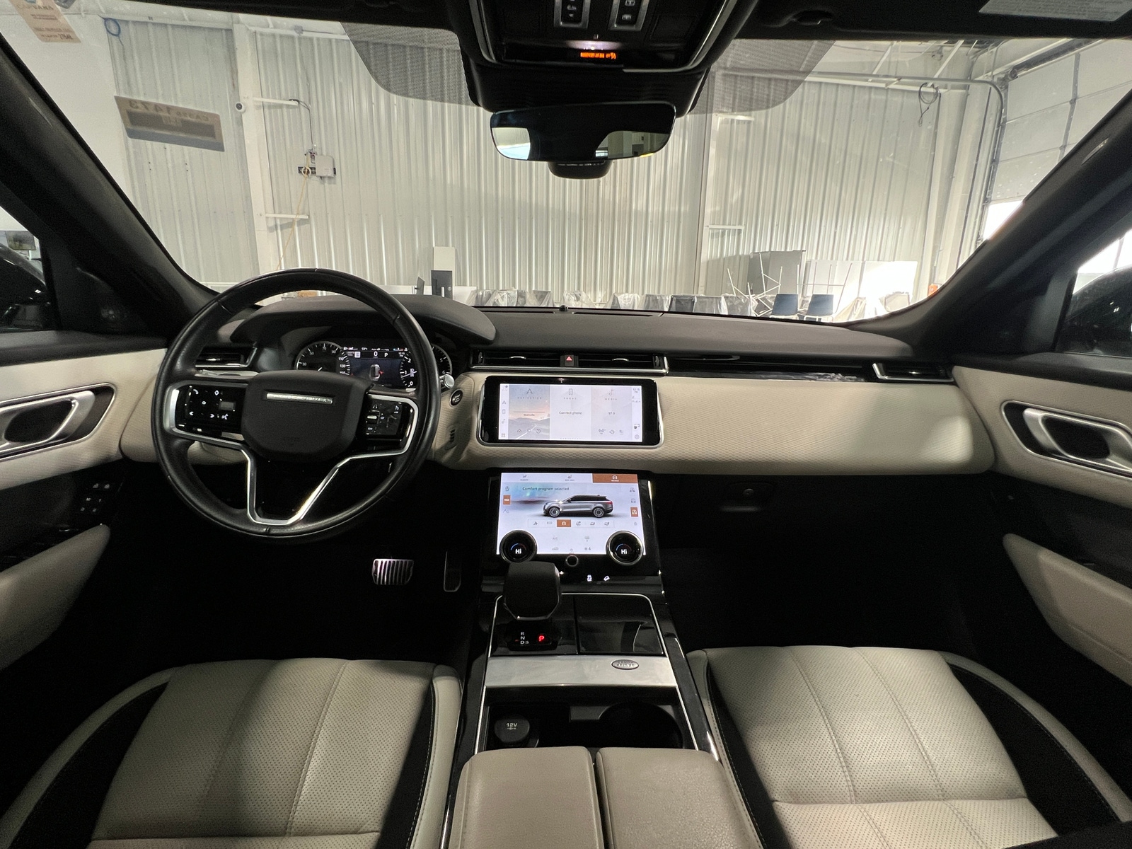 Thumbnail: 2021 Land Rover Range Rover Velar - 2