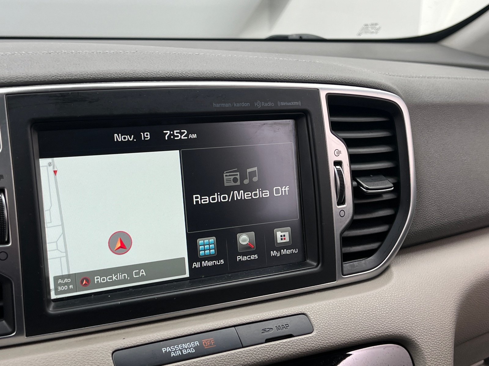 Thumbnail: 2017 Kia Sportage - 3