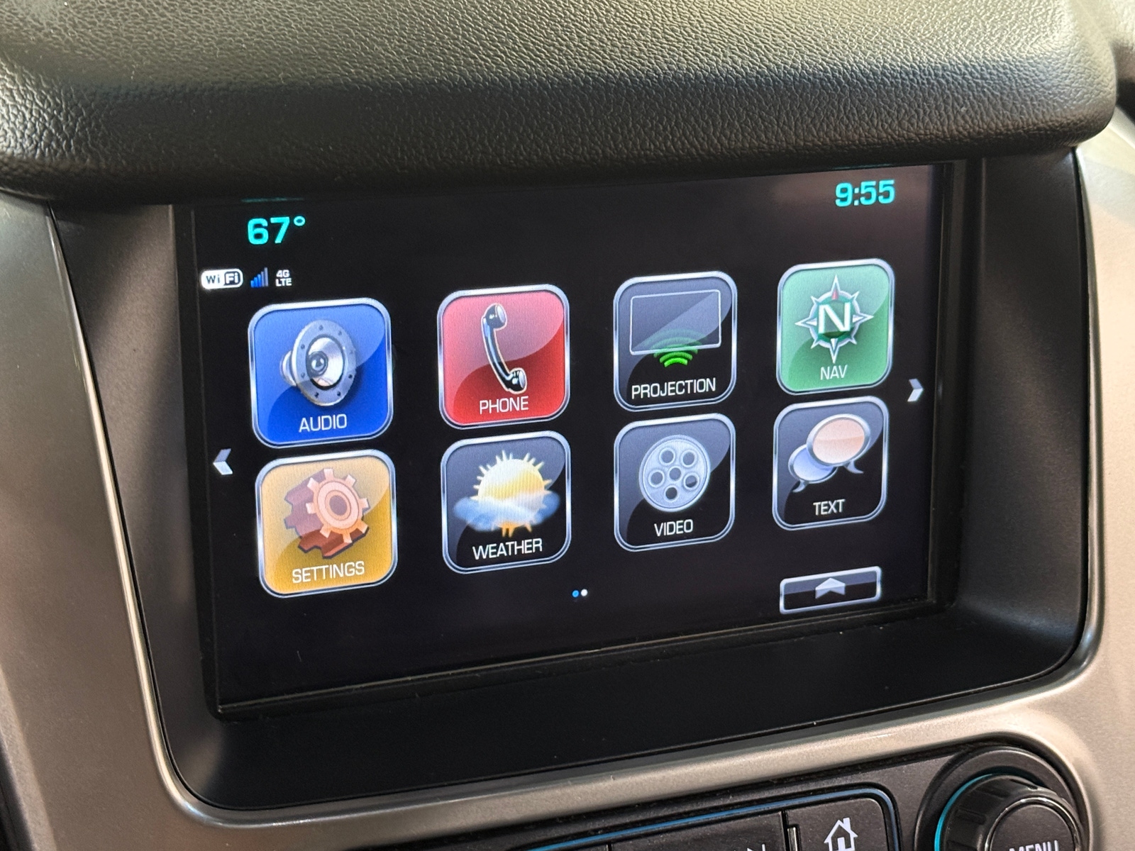 Thumbnail: 2020 Chevrolet Suburban - 3