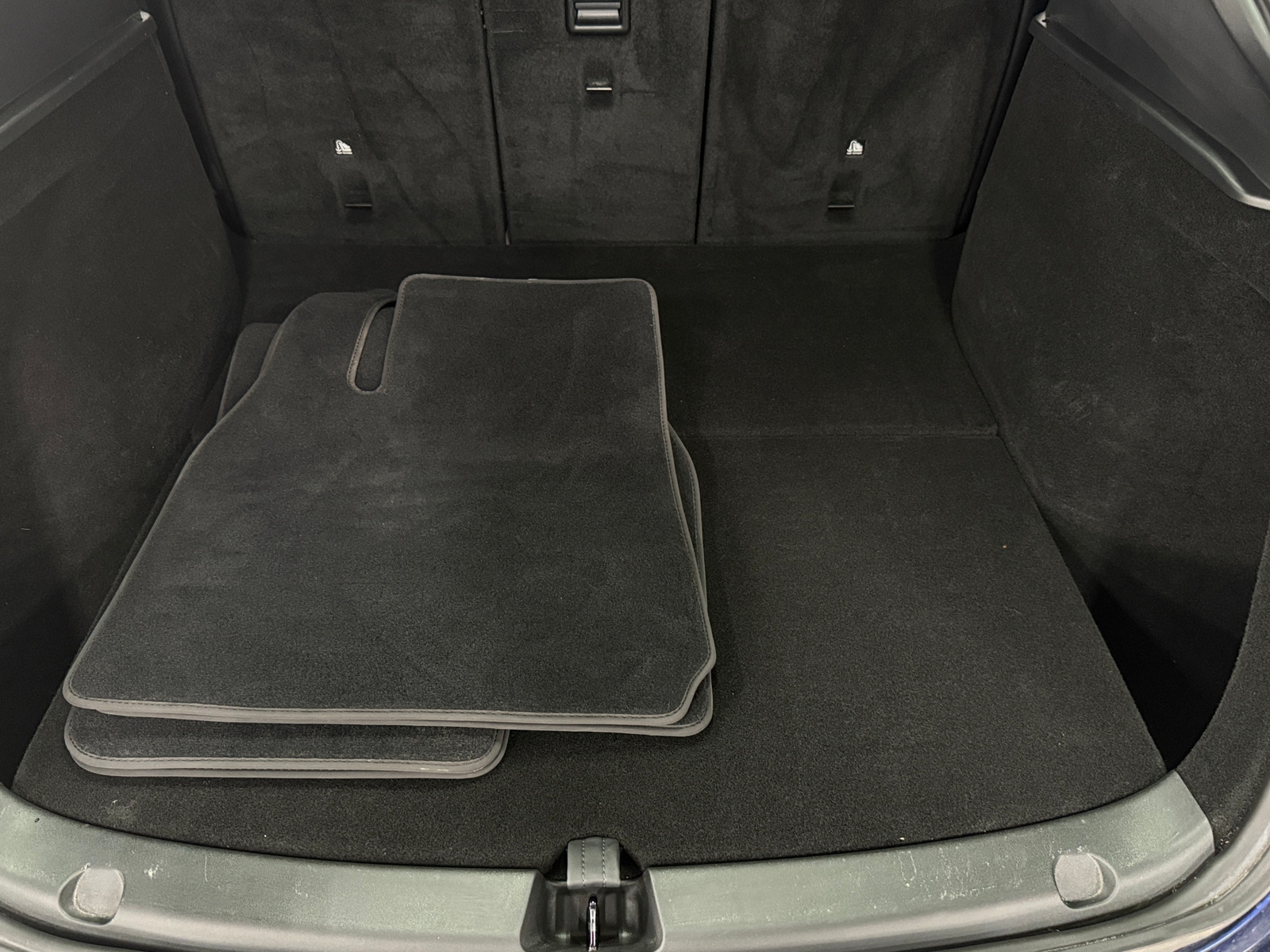 Thumbnail: 2023 Tesla Model Y - 6