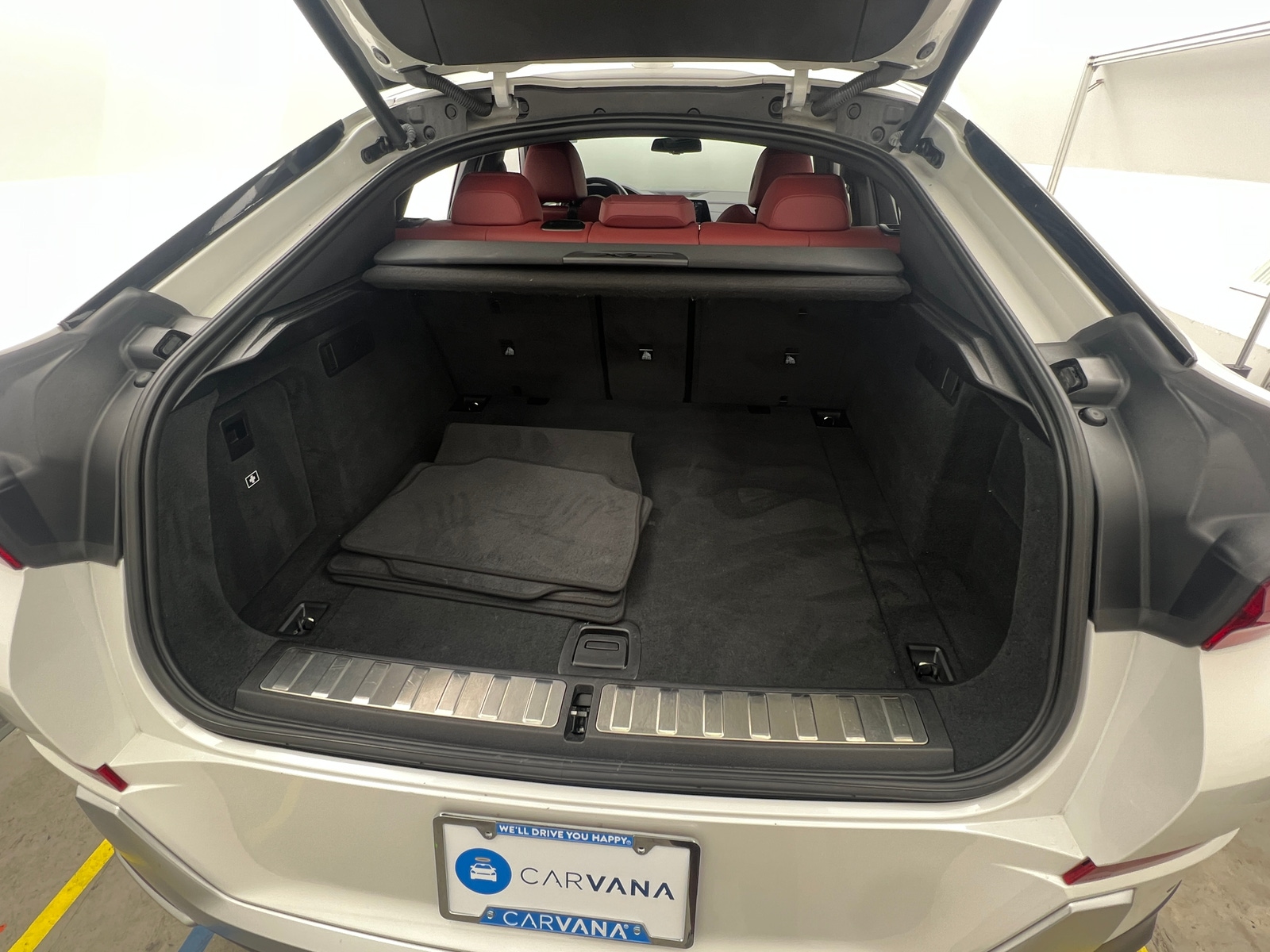 Thumbnail: 2022 BMW X6 - 6