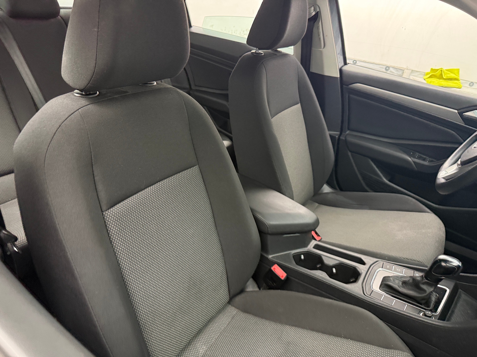 Thumbnail: 2019 Volkswagen Jetta - 2