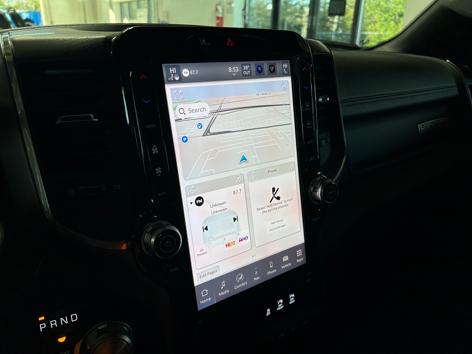 Thumbnail: 2025 RAM 1500 - 3