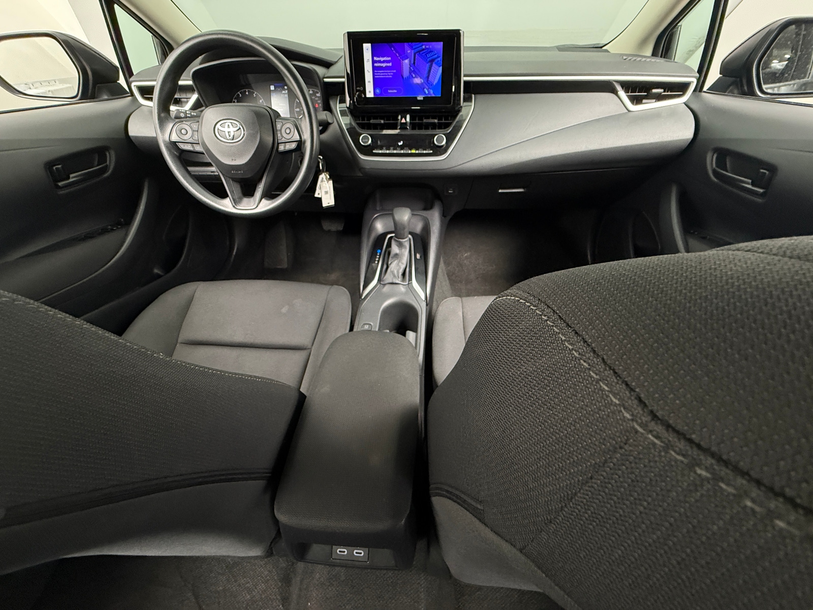 Thumbnail: 2025 Toyota Corolla - 3