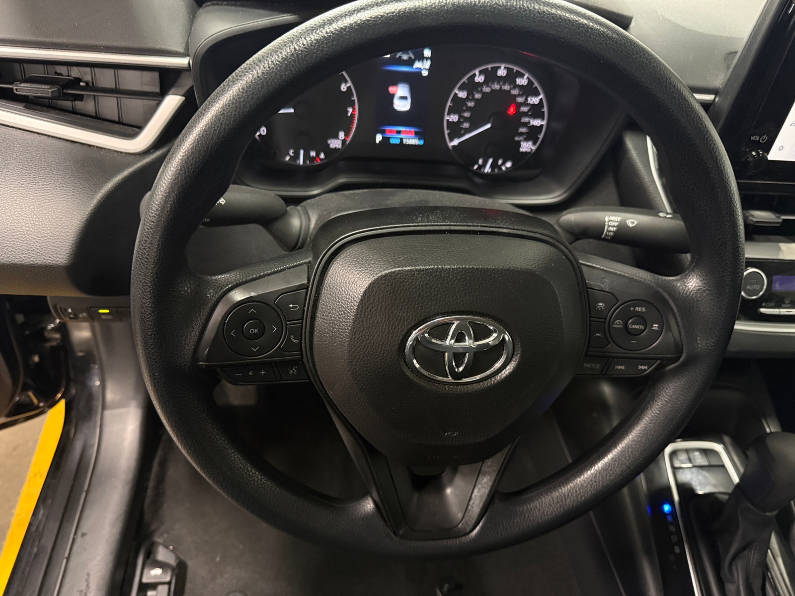 Thumbnail: 2025 Toyota Corolla - 5