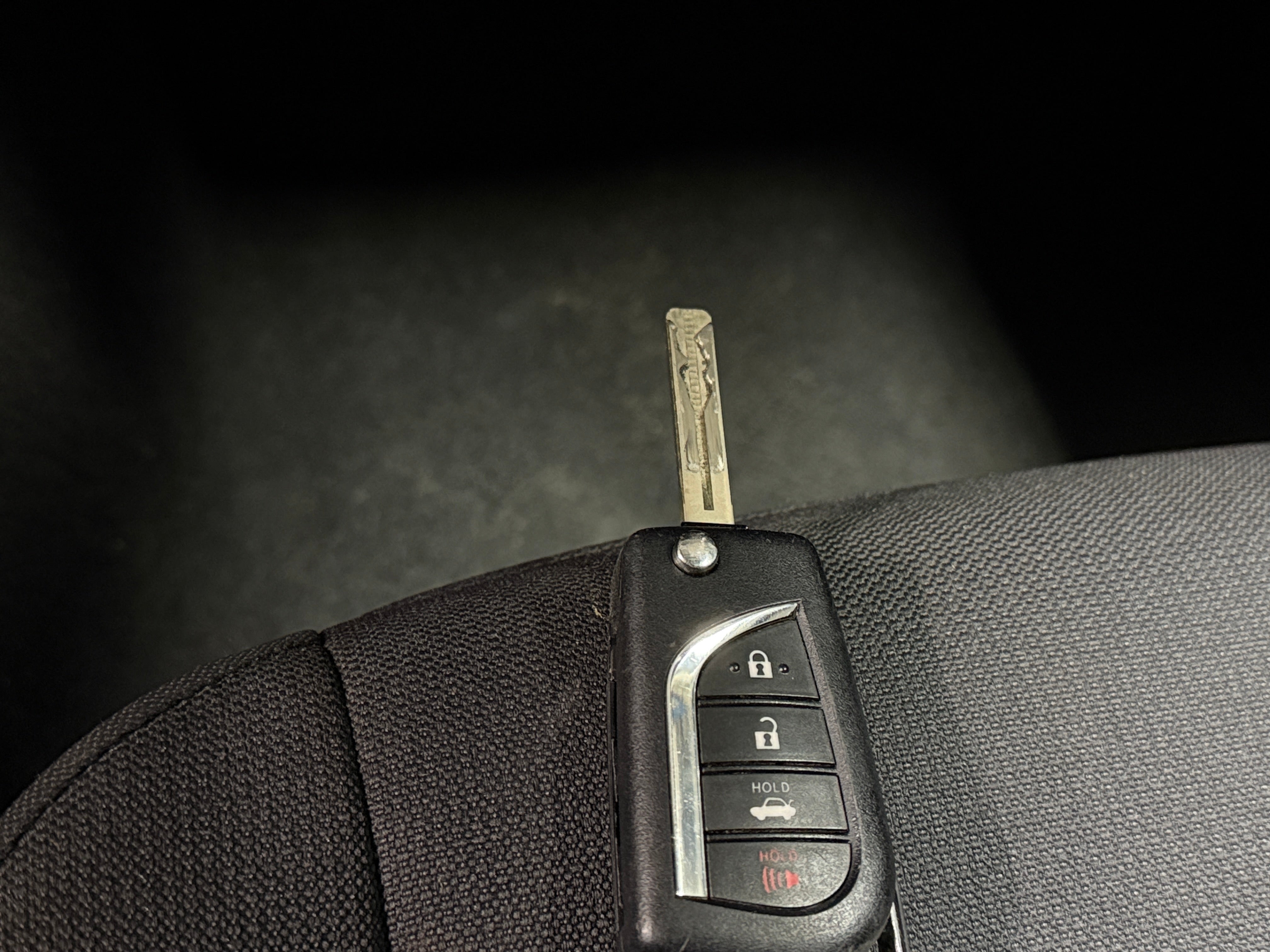 Used 2025 Toyota Corolla LE with VIN 5YFB4MDE3SP236550 for sale in Northfield, Minnesota