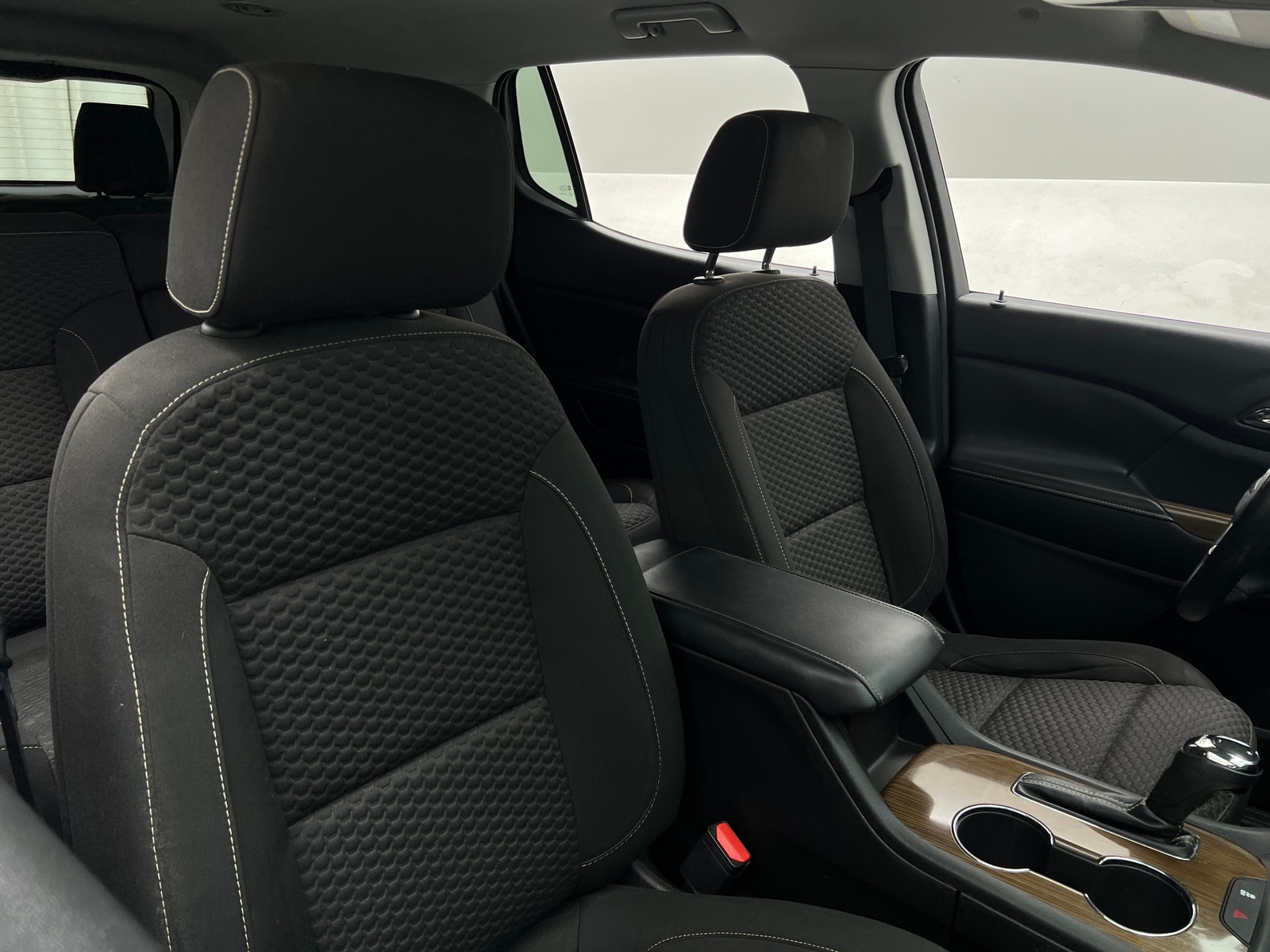 Thumbnail: 2018 GMC Acadia - 2