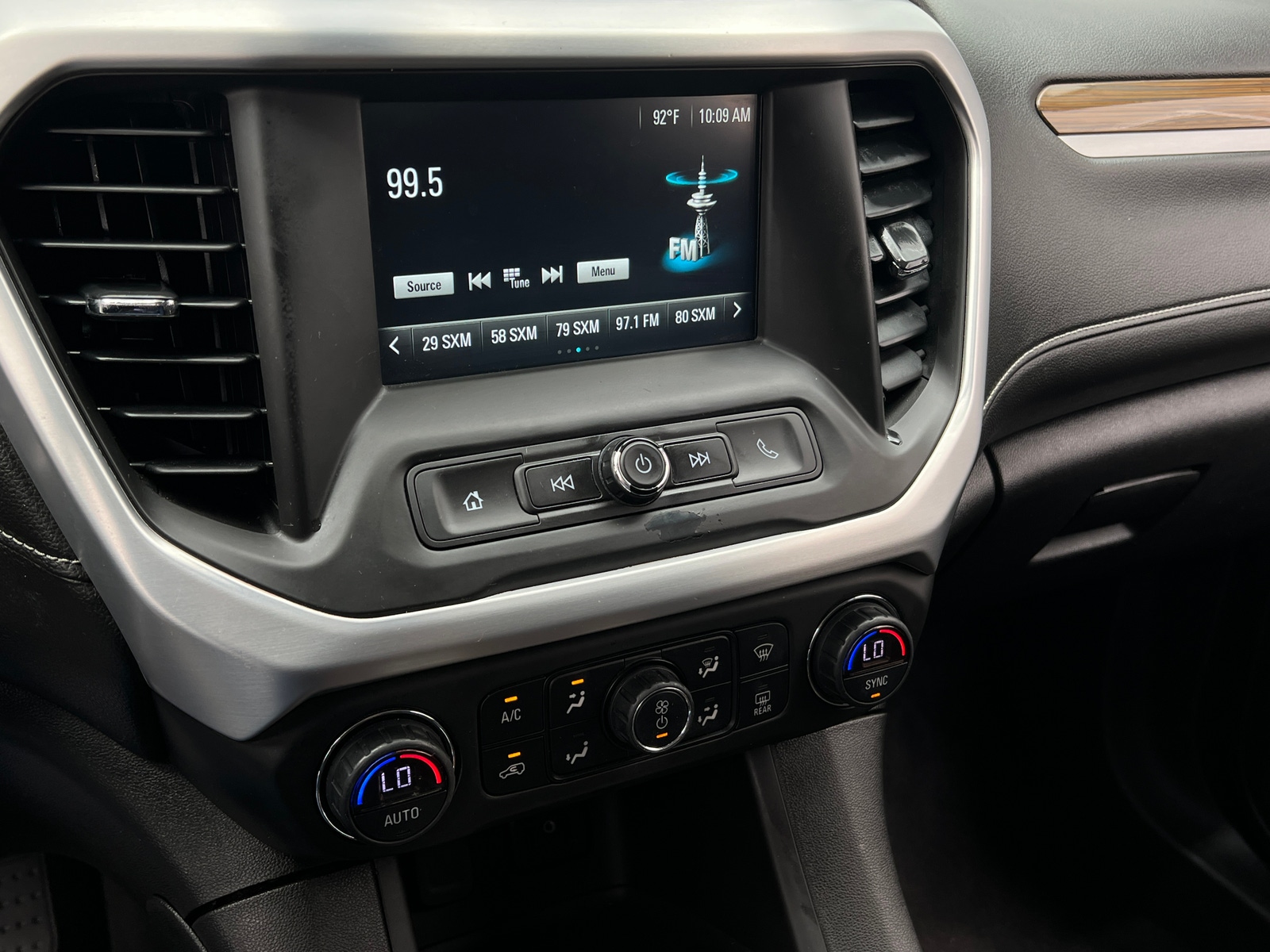 Thumbnail: 2018 GMC Acadia - 4