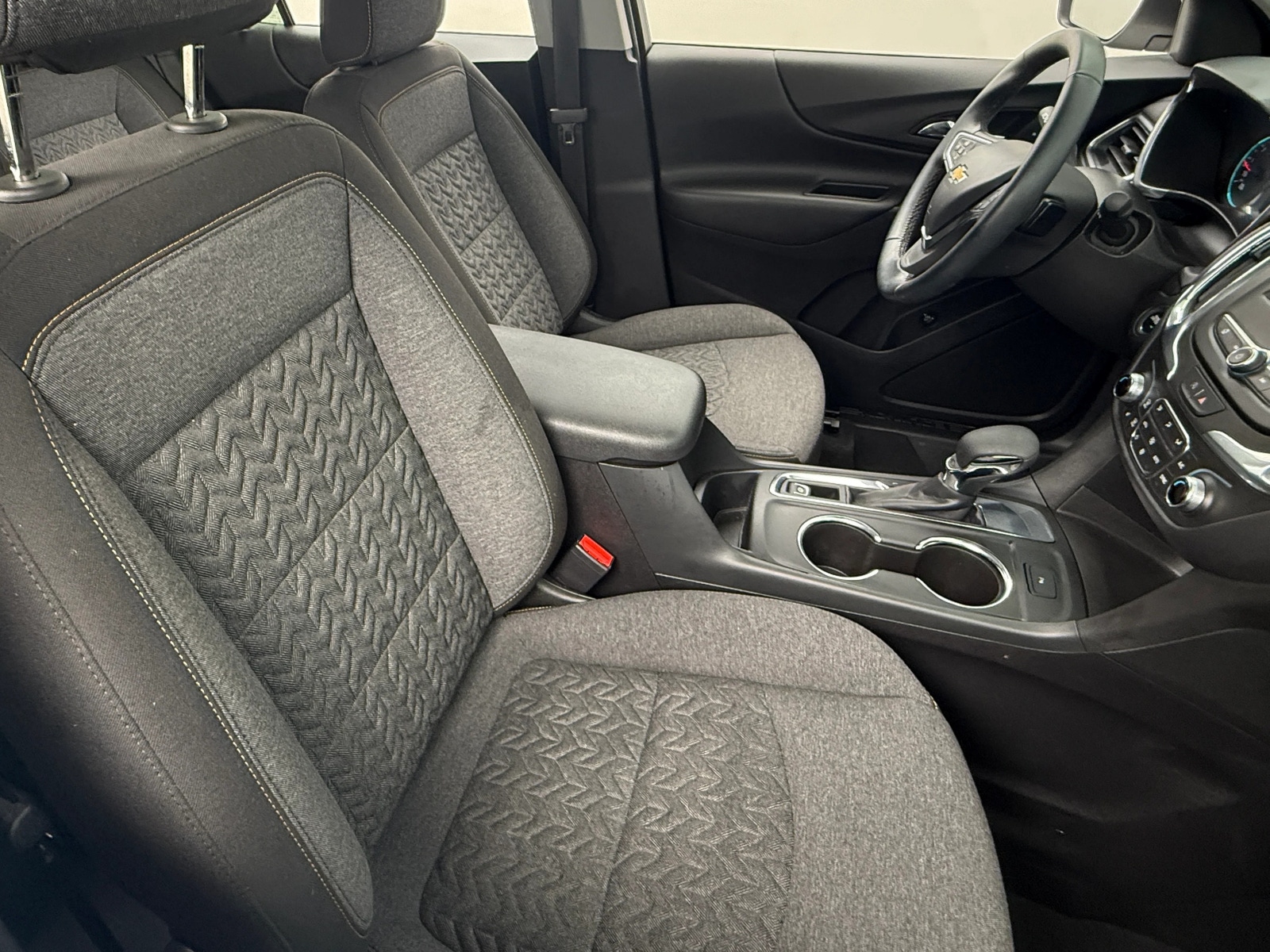 Thumbnail: 2023 Chevrolet Equinox - 2