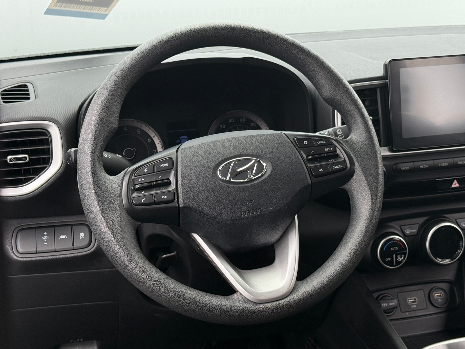 Thumbnail: 2020 Hyundai Venue - 5