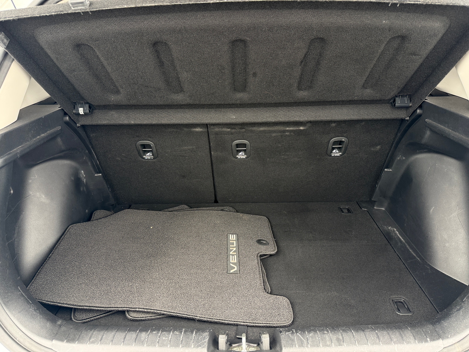 Thumbnail: 2020 Hyundai Venue - 7