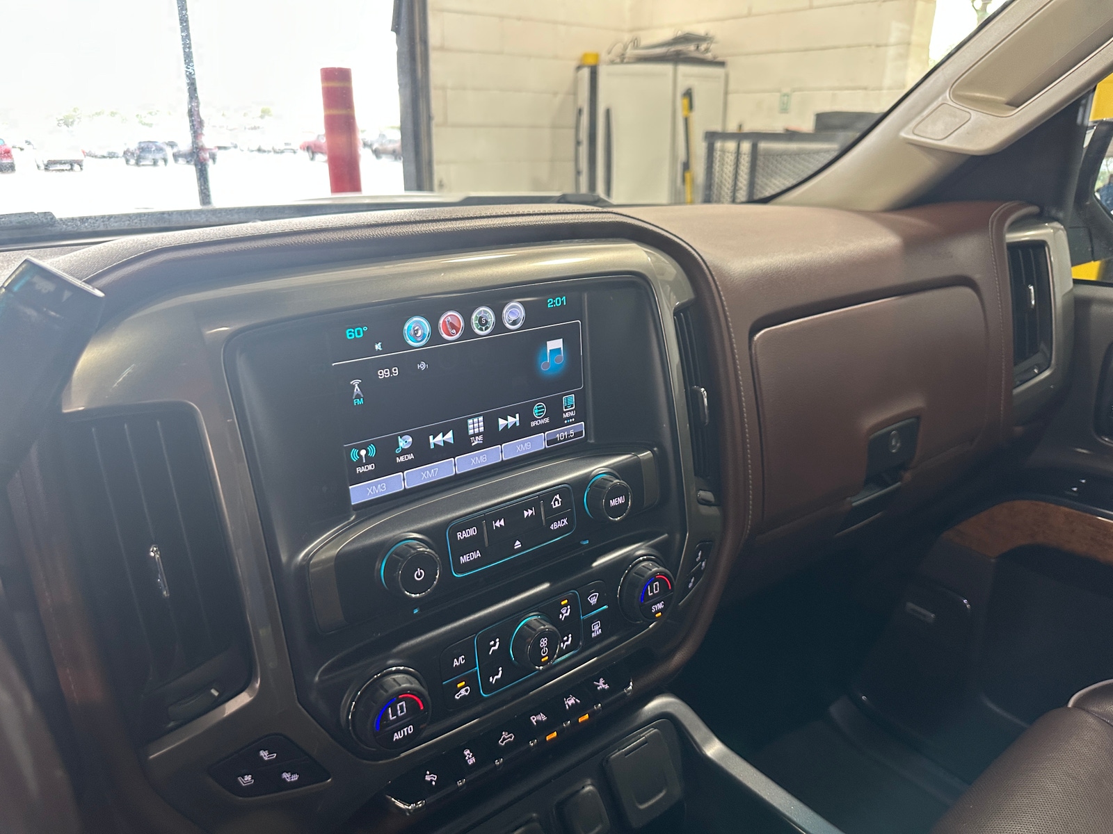 Thumbnail: 2018 Chevrolet Silverado 1500 - 3