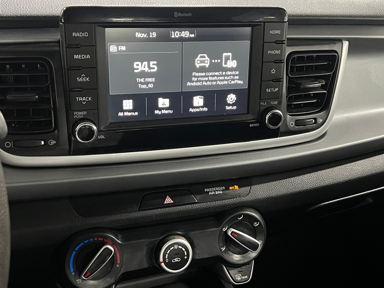 Thumbnail: 2020 Kia Rio - 4