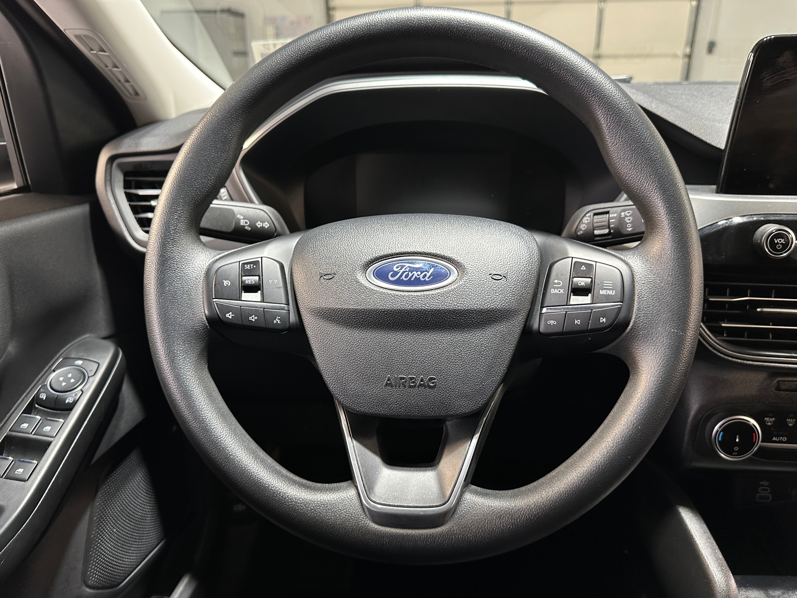 Thumbnail: 2025 Ford Escape - 5