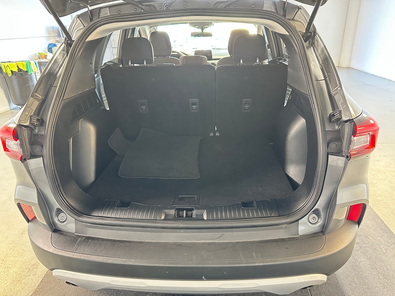 Thumbnail: 2025 Ford Escape - 7