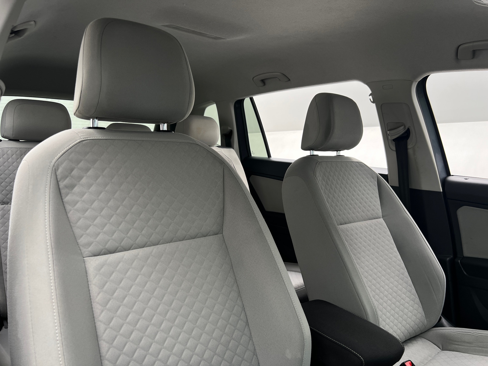 Thumbnail: 2021 Volkswagen Tiguan - 2