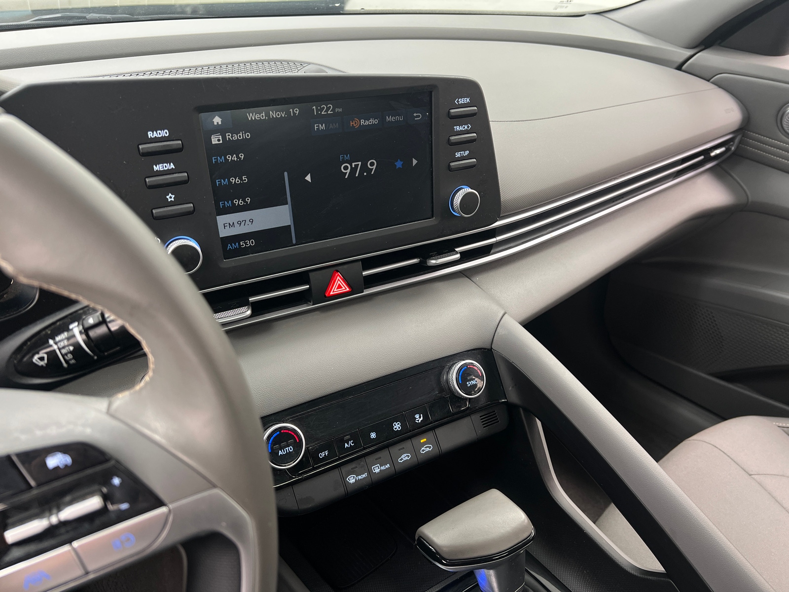 Thumbnail: 2025 Hyundai Elantra - 4