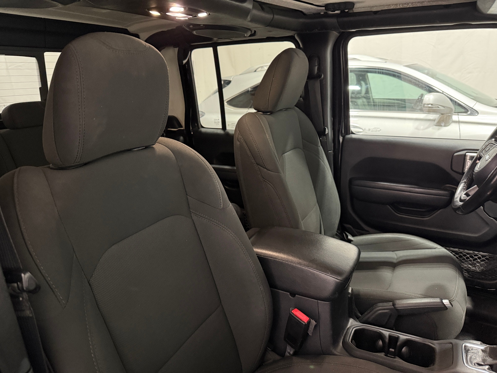 Thumbnail: 2021 Jeep Gladiator - 2