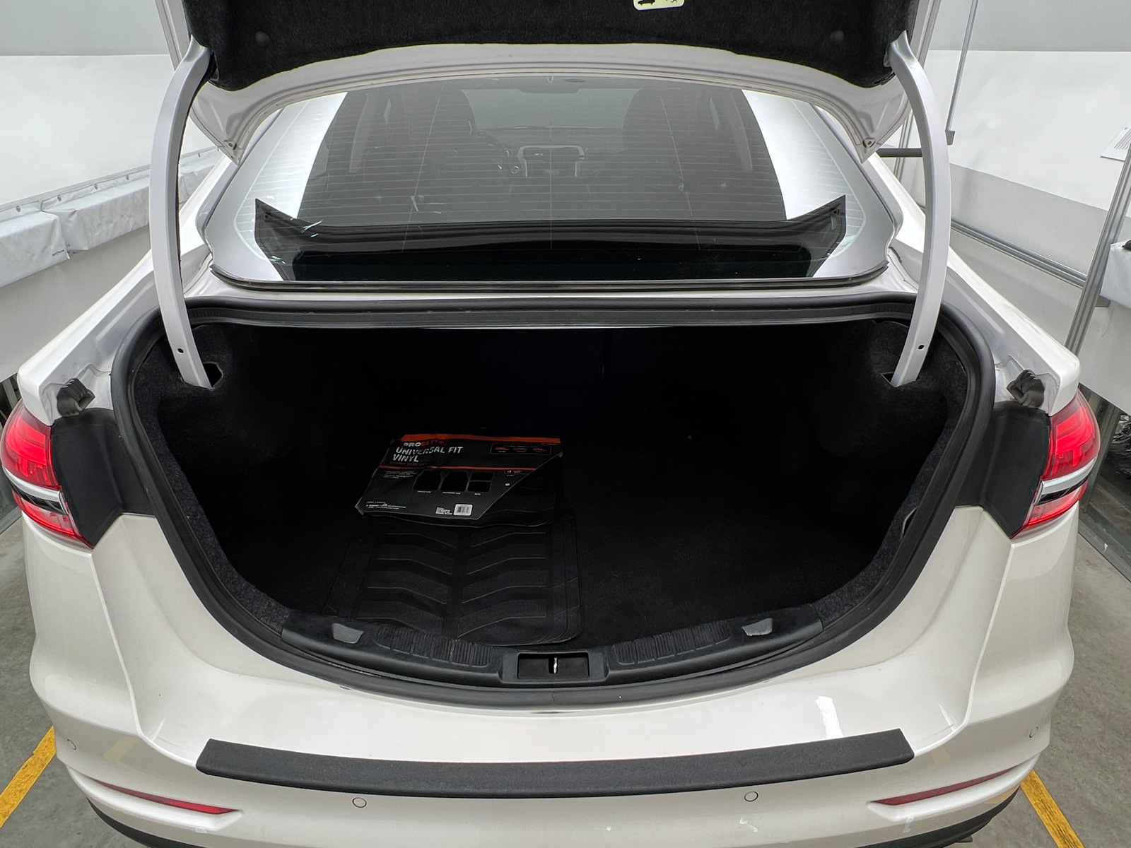 Thumbnail: 2019 Ford Fusion - 6