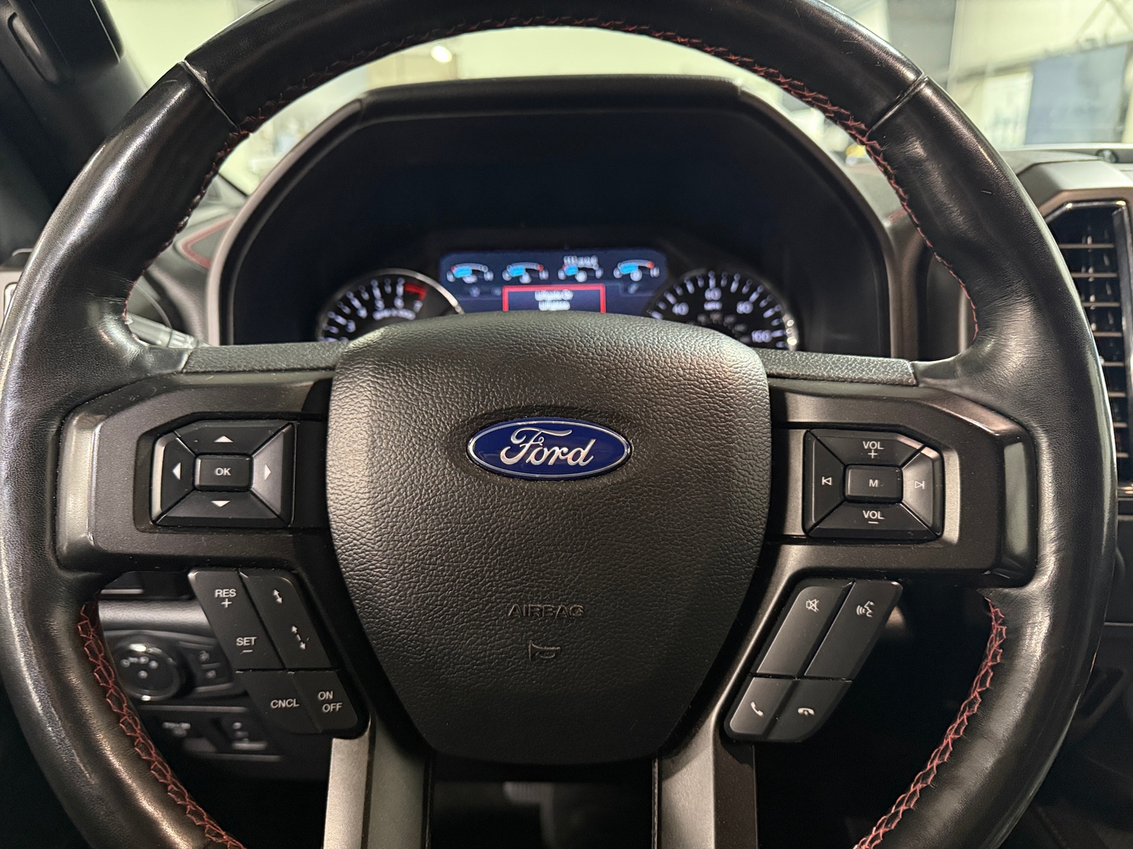 Thumbnail: 2019 Ford Expedition - 4