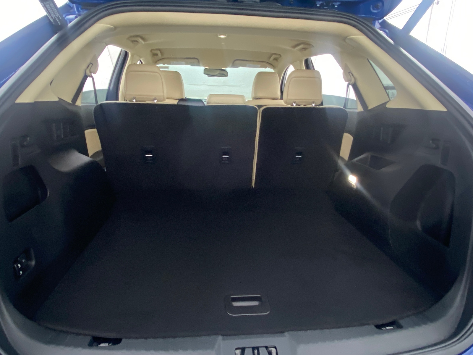 Thumbnail: 2020 Ford Edge - 6