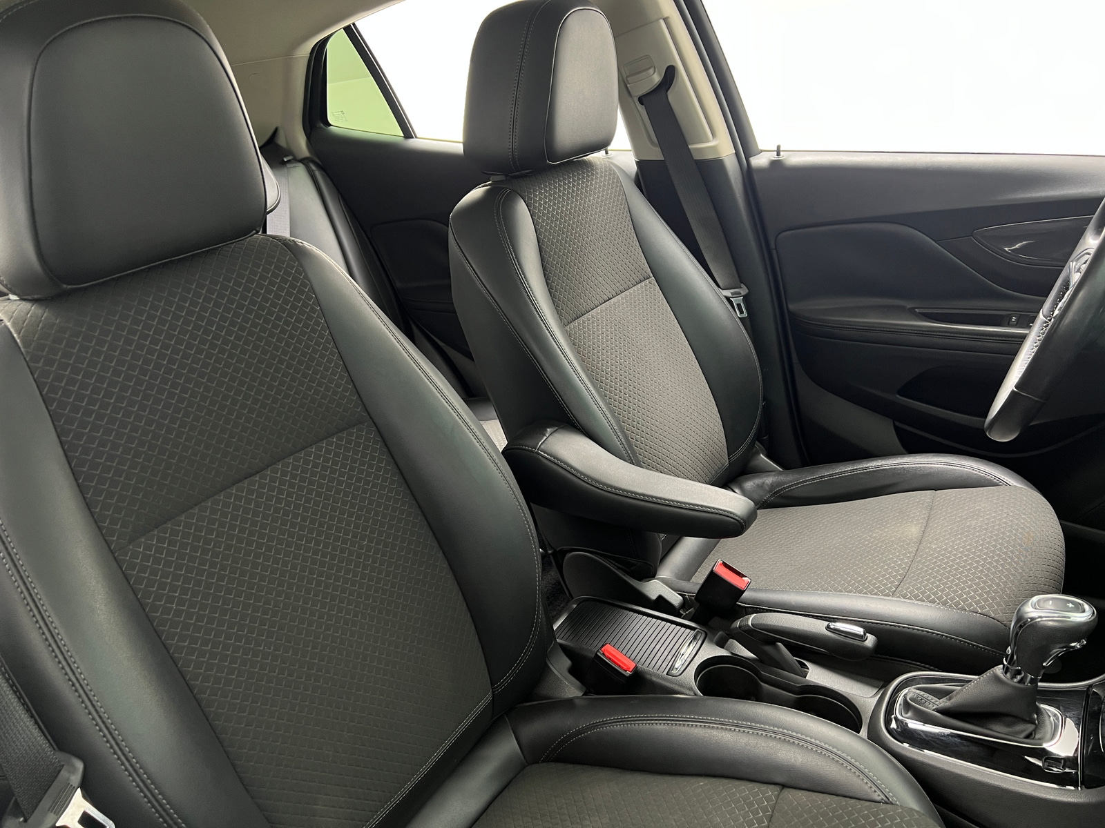 Thumbnail: 2019 Buick Encore - 2