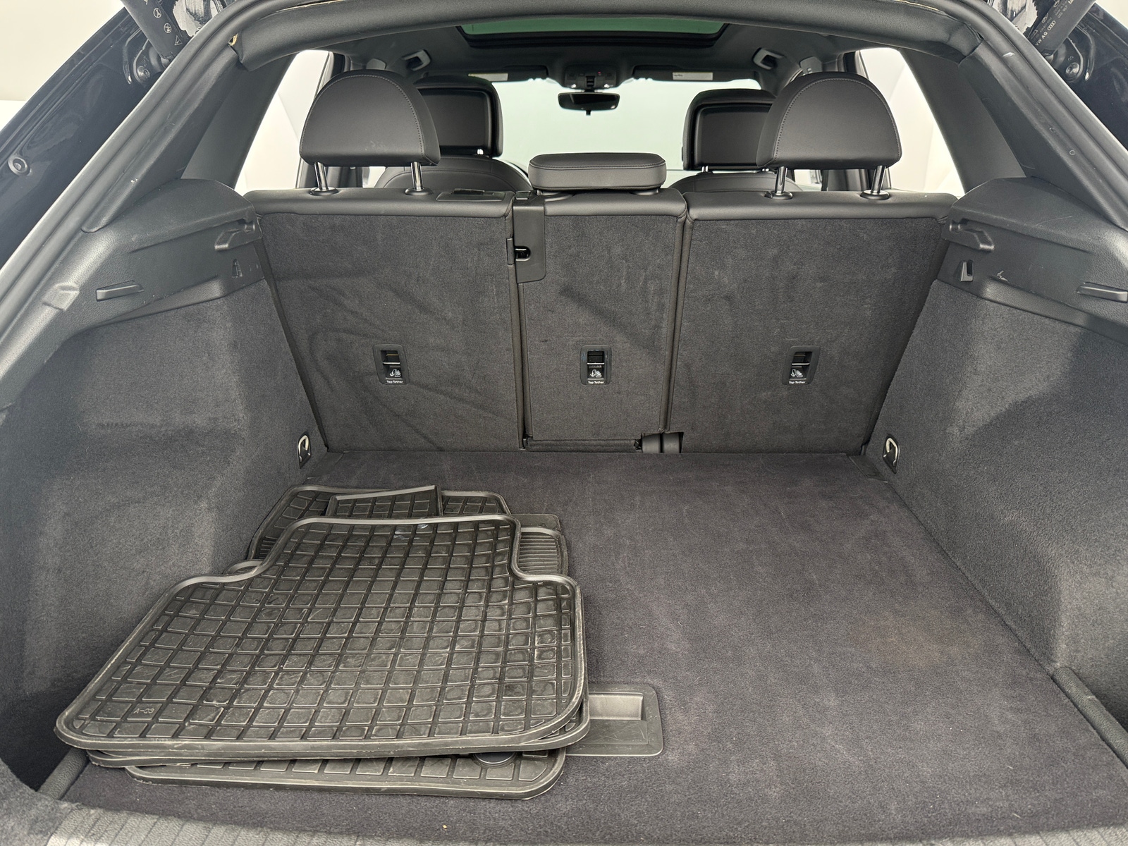 Thumbnail: 2021 Audi Q3 - 6