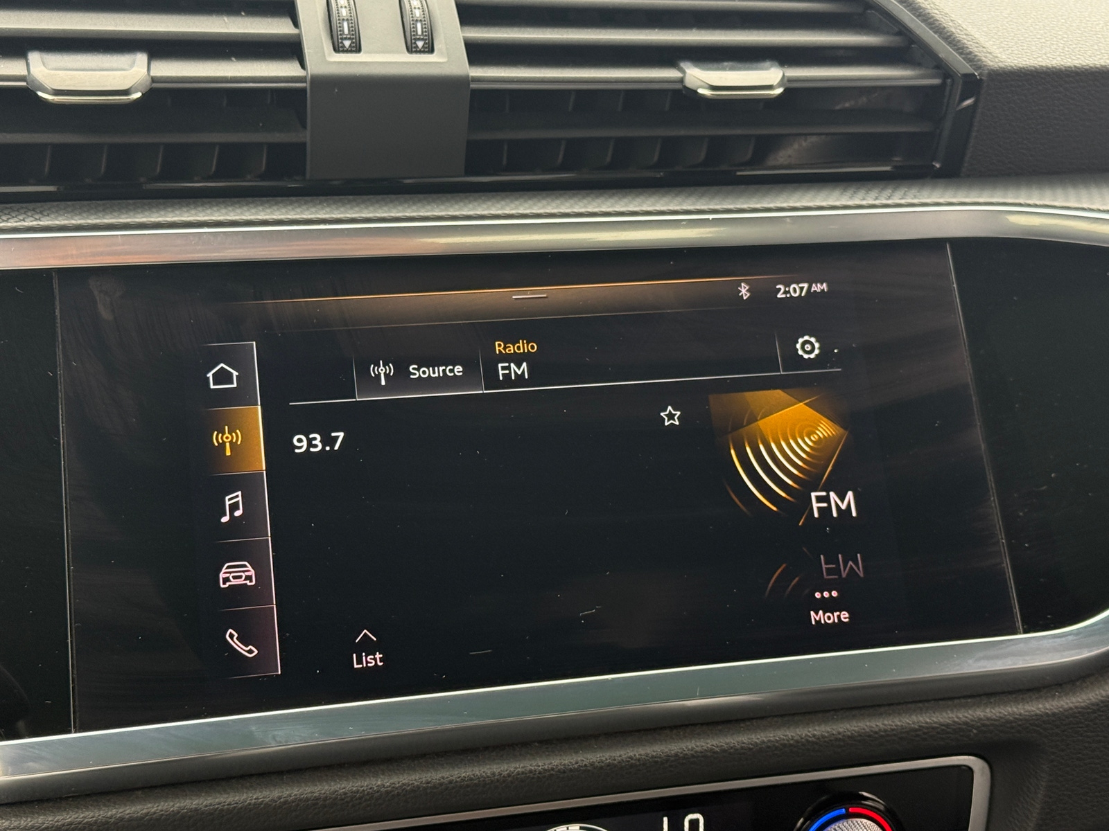 Thumbnail: 2021 Audi Q3 - 3