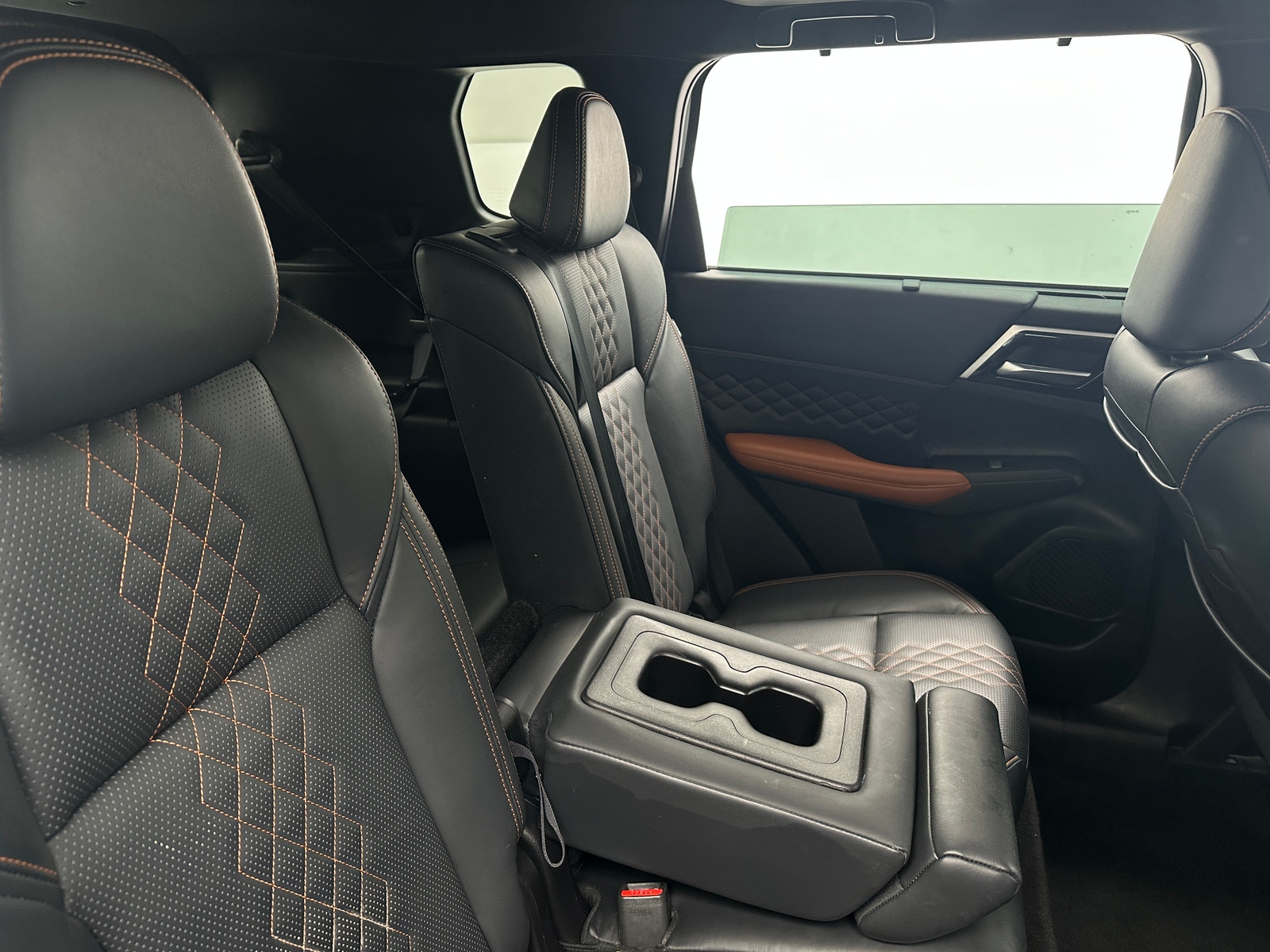 Thumbnail: 2022 Mitsubishi Outlander - 5