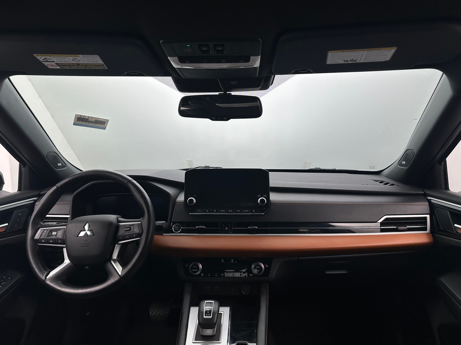 Thumbnail: 2022 Mitsubishi Outlander - 2