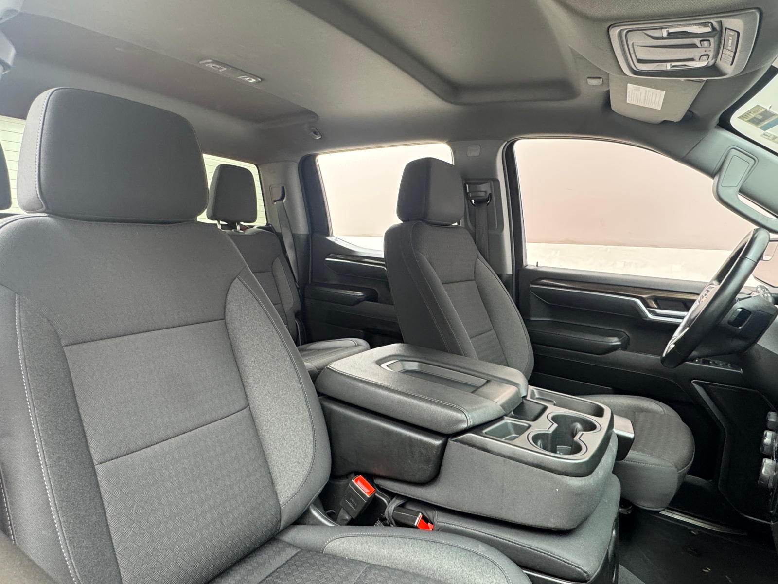 Thumbnail: 2025 Chevrolet Silverado 1500 - 2