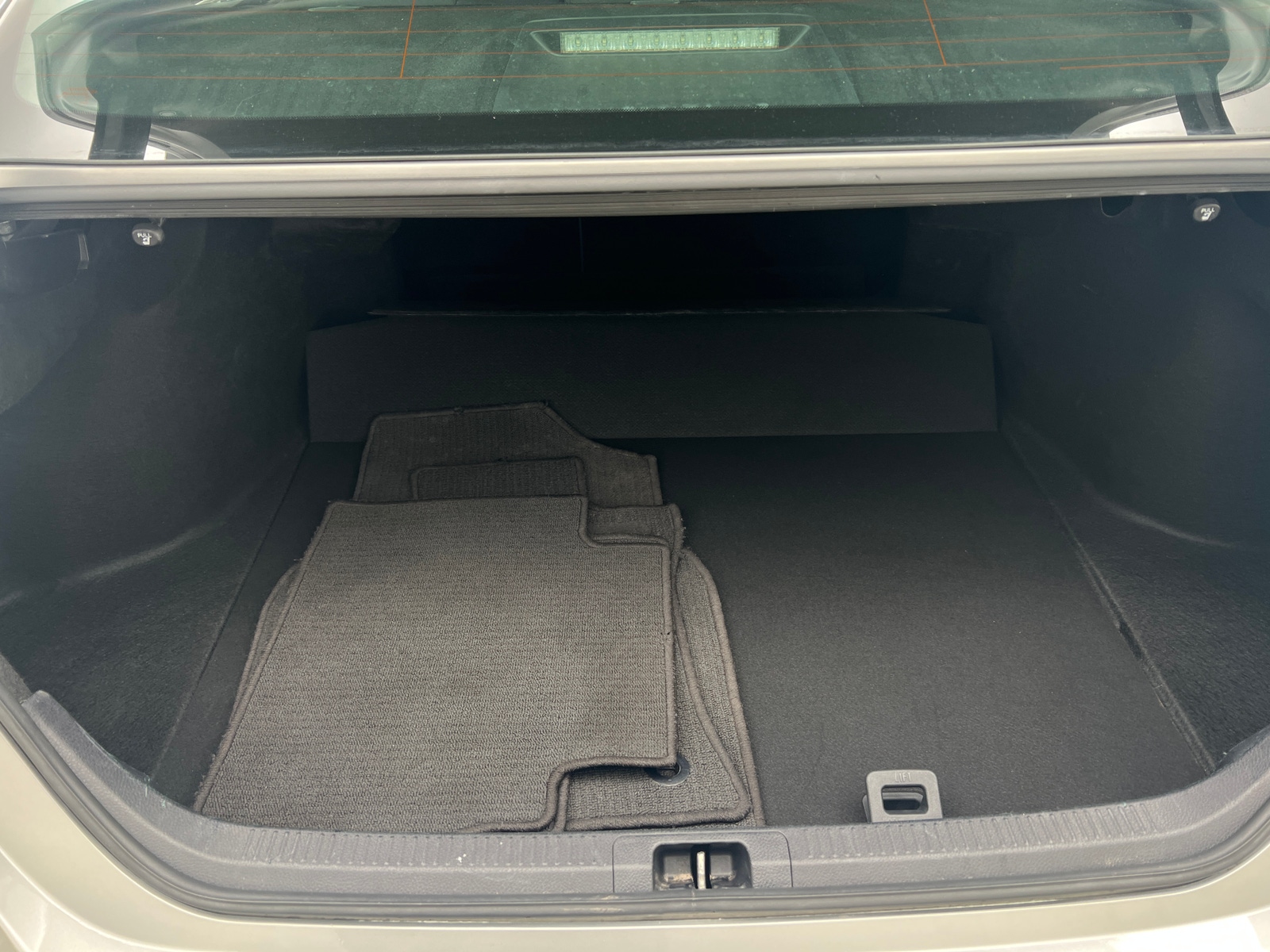 Thumbnail: 2020 Toyota Camry - 7