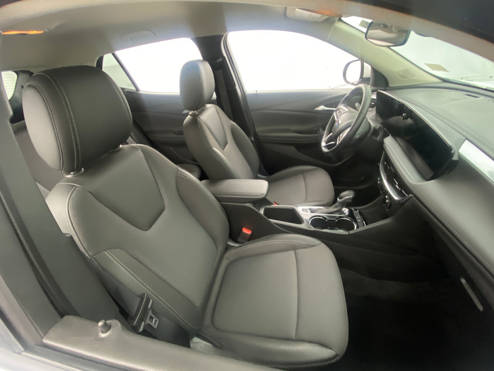 Thumbnail: 2025 Buick Encore GX - 2