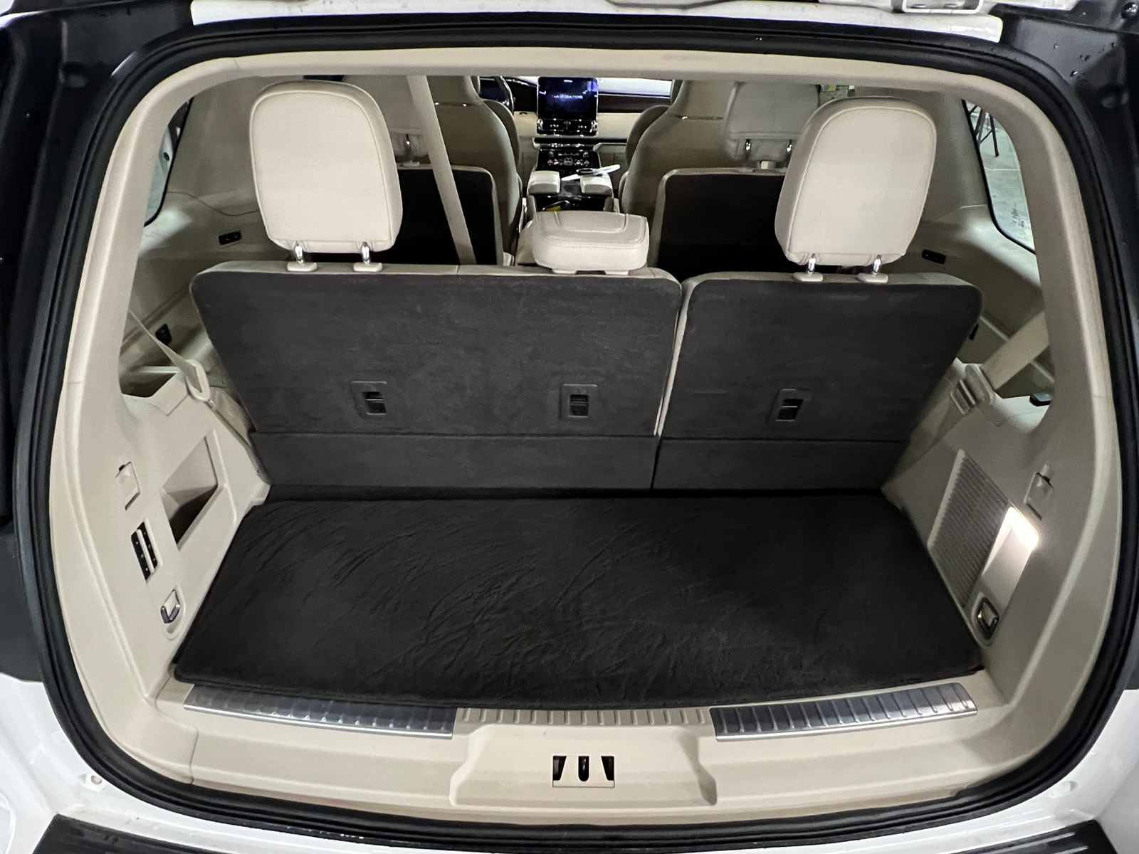 Thumbnail: 2019 Lincoln Navigator - 6