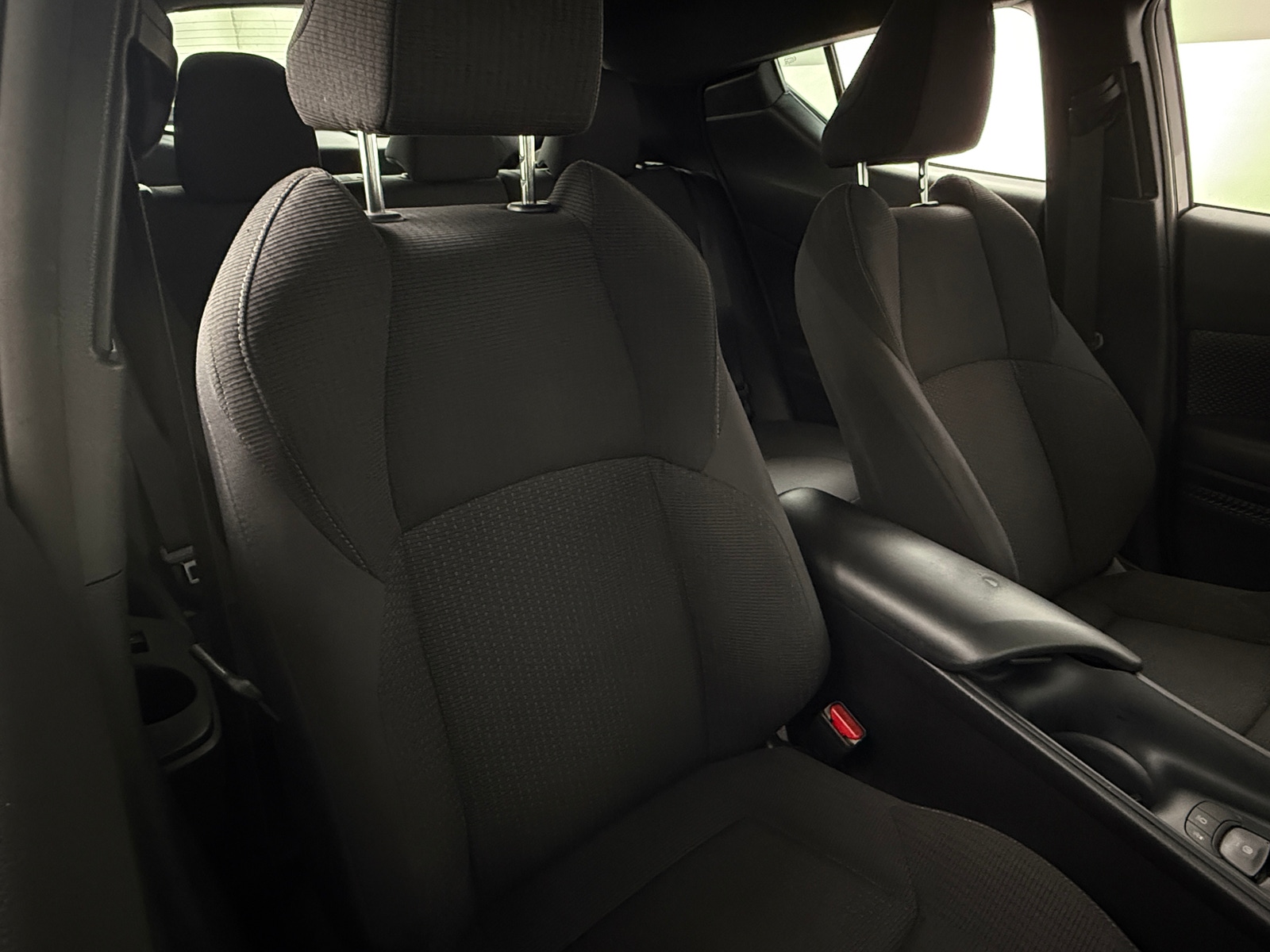 Thumbnail: 2019 Toyota C-HR - 2