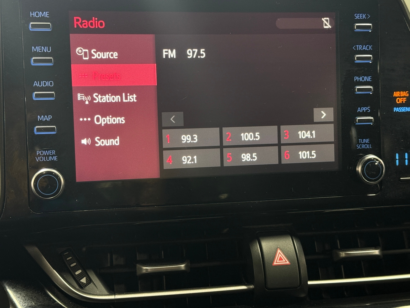 Thumbnail: 2019 Toyota C-HR - 4