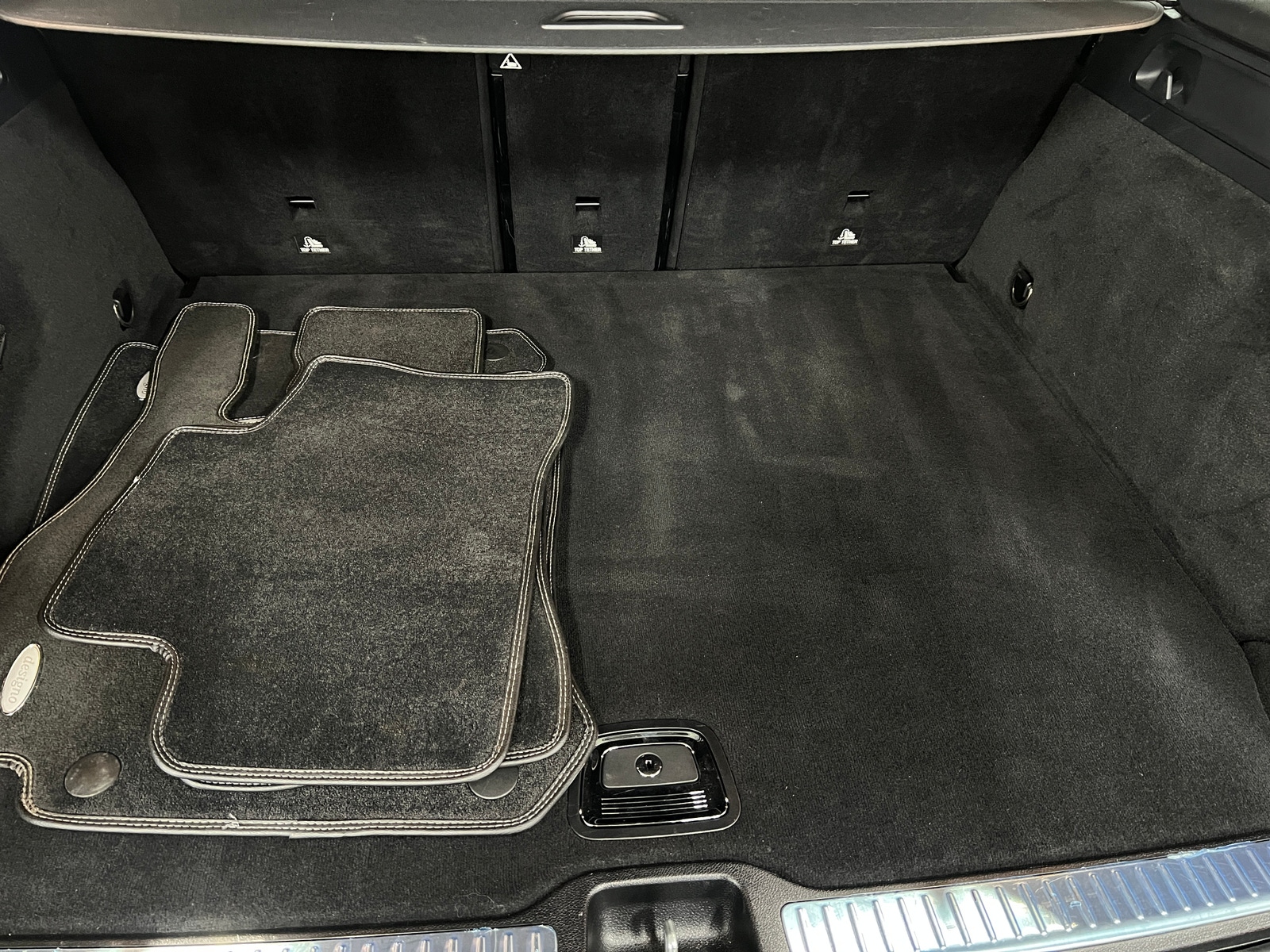 Thumbnail: 2019 Mercedes-Benz GLC - 6