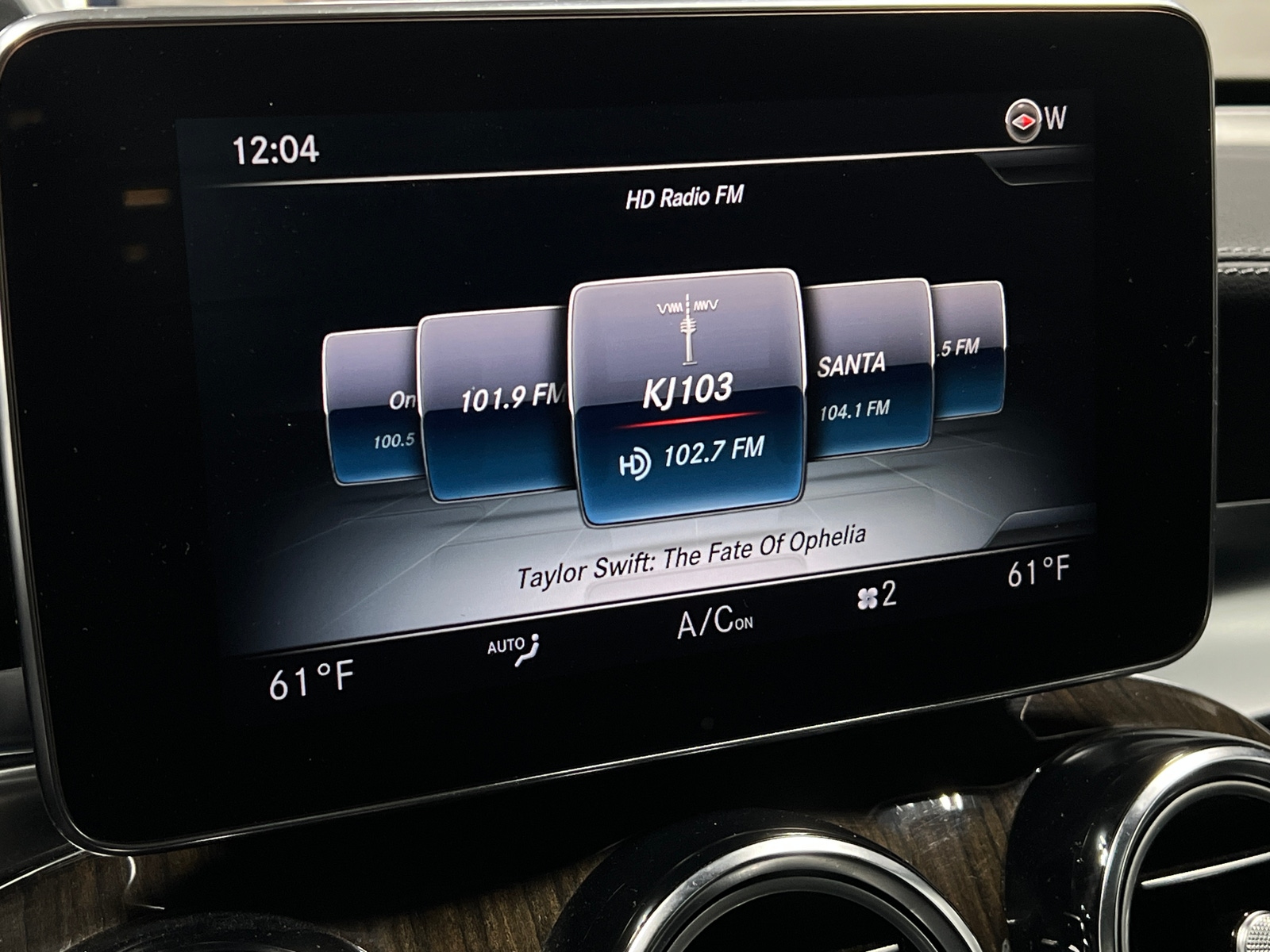 Thumbnail: 2019 Mercedes-Benz GLC - 3