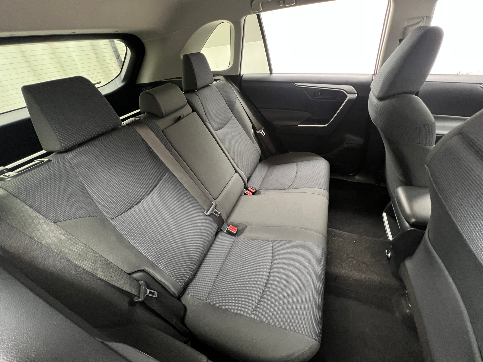 Thumbnail: 2019 Toyota RAV4 - 6