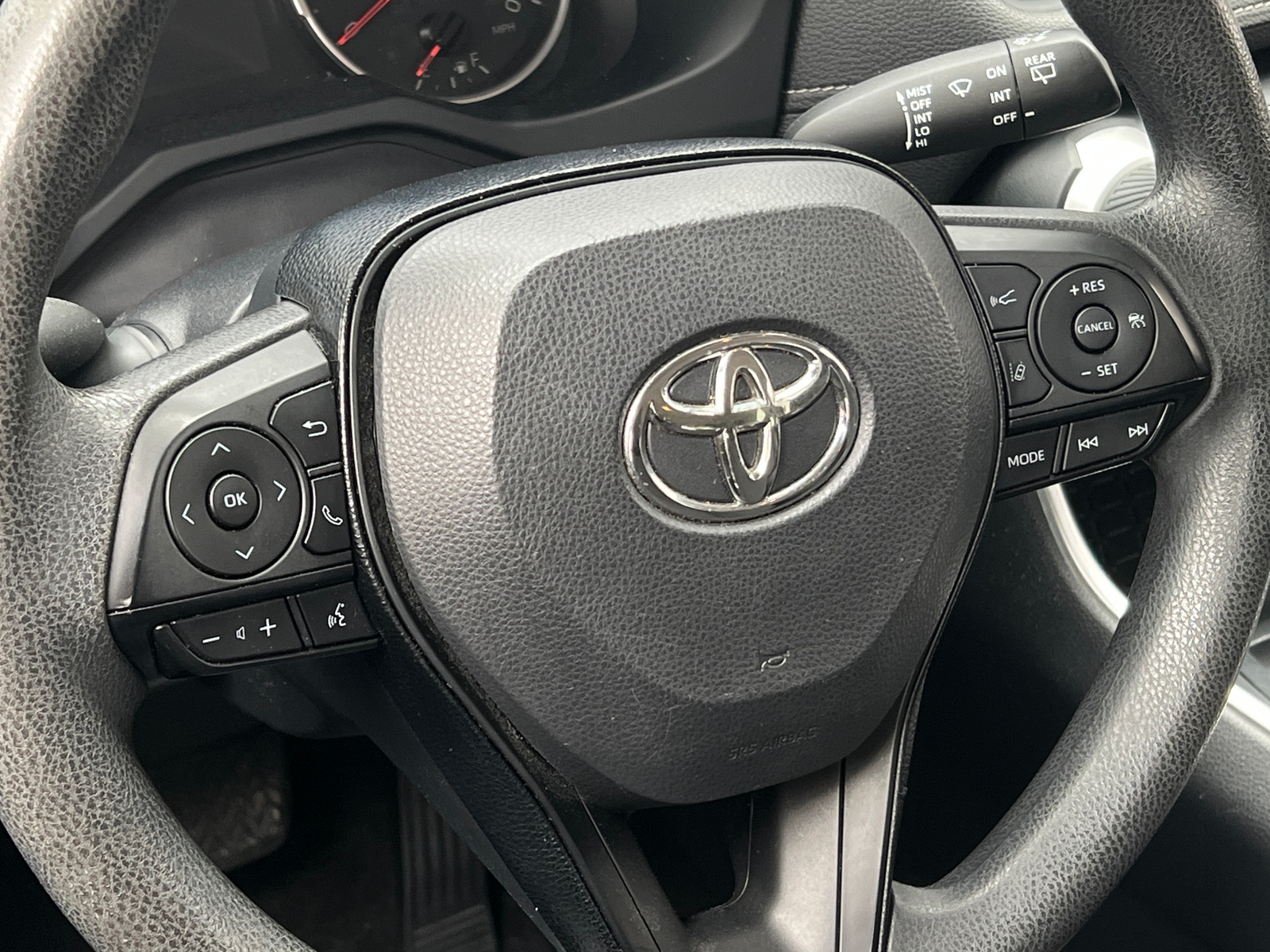 Thumbnail: 2019 Toyota RAV4 - 5